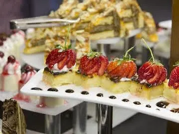 Michell (adults Only) ألانيا